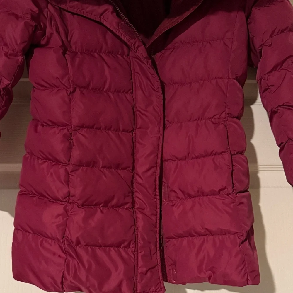 Uniqlo Kids Magenta Puffer Jacket with Faux Fur Hood